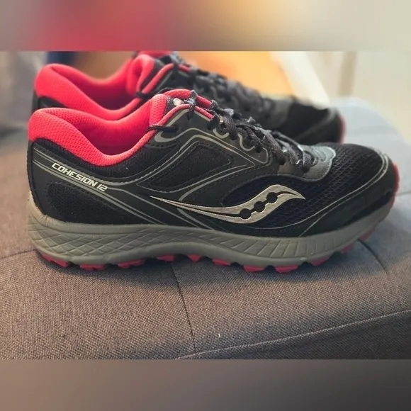 Saucony | Women's Versafoam Cohesion TR12 Trail Running Shoes Sneakers | 8.5