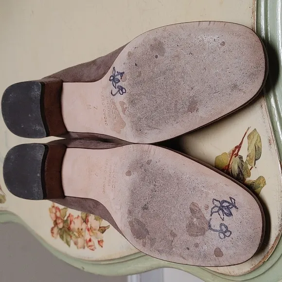 Sesto Meucci Firenze Scalloped Edge Taupe Suede Small Heel Slip-on Shoes 7M