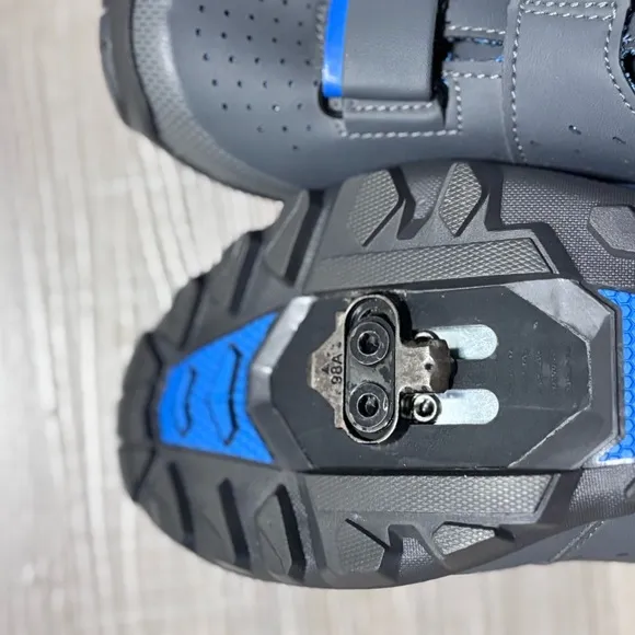 Shimano ME3 Cycling Shoes - Gray and Blue EU 40