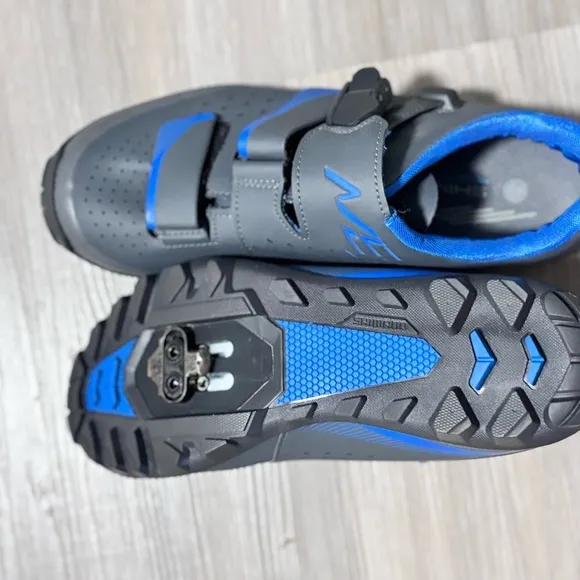 Shimano ME3 Cycling Shoes - Gray and Blue EU 40