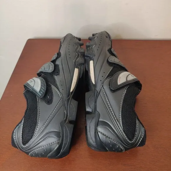 Shimano Mens Cycling Clip-in Shoes Black Size 42 (US 8.3) Hook &amp; Loop Closure