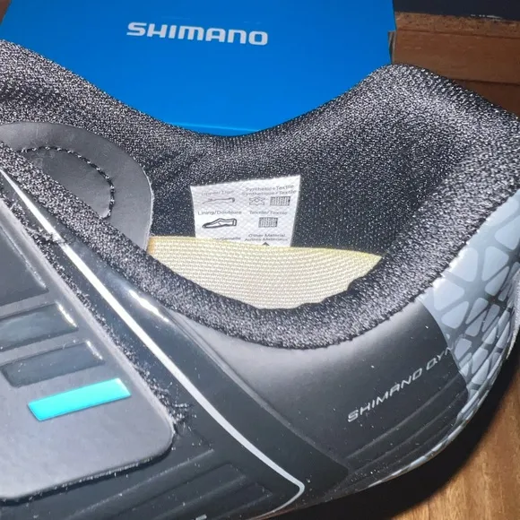Shimano SH-WM53L women cycling shoes - size 8.5 NEW NEVER USED
