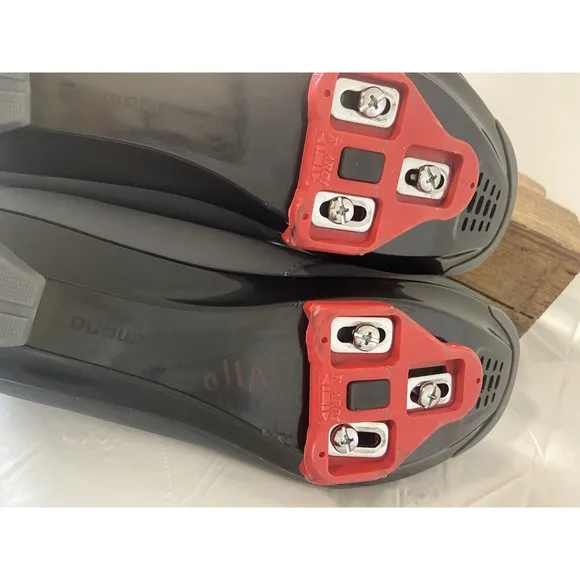 Shimano SHRP 201W- Cycling Shoes- E-Arc1 Red Clips-Eur Size 40 US-7.8-3-Bolt