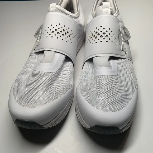 Shimano White Cycling Spinning Shoes IC3 SH-IC300W Woman EU Size 44 US 11.2