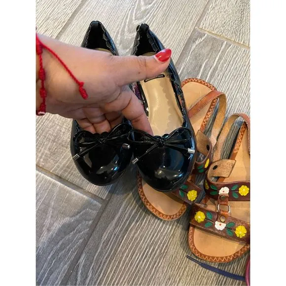 Size 1 Y Girl's Shoes Bundle