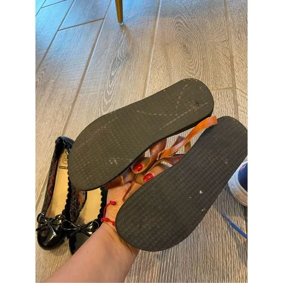 Size 1 Y Girl's Shoes Bundle