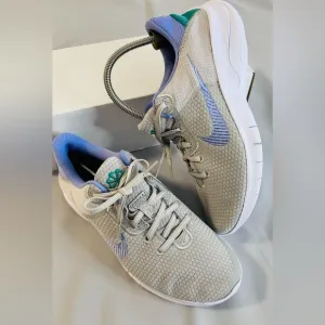 Size 11 - Nike‎ Flex Experience Run 11 Next Nature Gray Women’s NWB