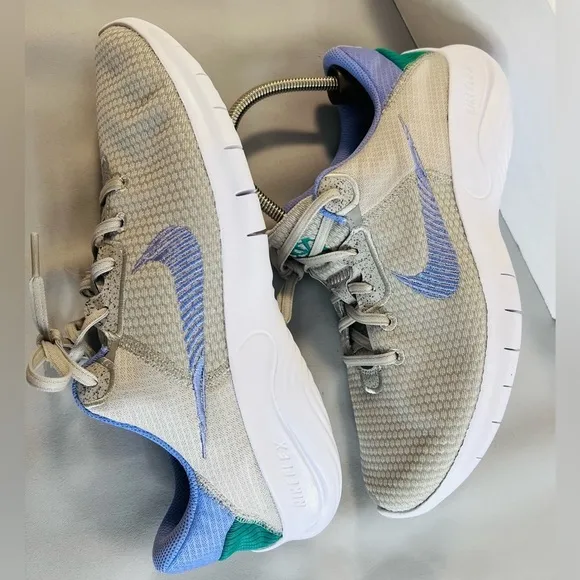Size 11 - Nike‎ Flex Experience Run 11 Next Nature Gray Women’s NWB