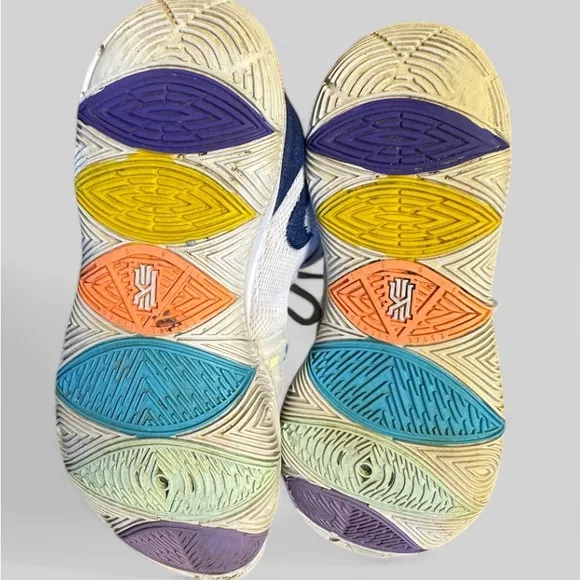 Size 8 - Nike Kyrie 5 Have A Nike Day