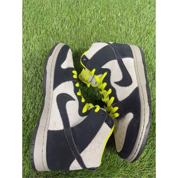 Size 9 - Nike SB Dunk High-Top Men's Gray/Black Yellow 305050-017