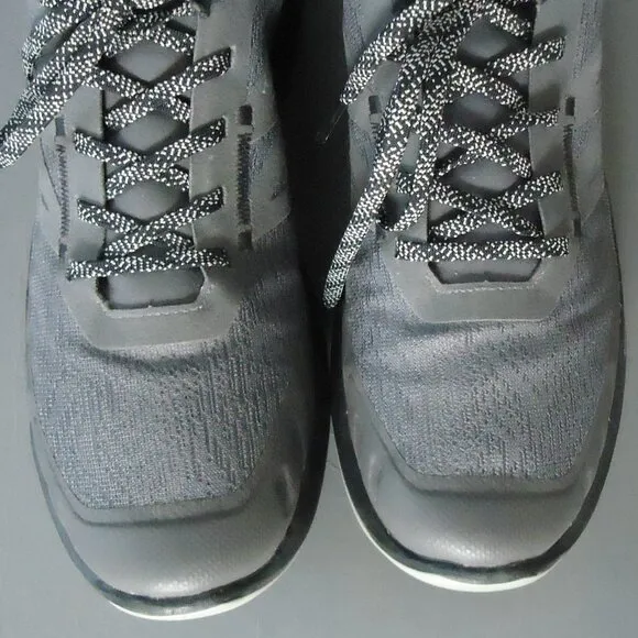 SIZE 9.5. Salomon Men's Trekking Outpulse GTX - GORE-TEX - hiking shoes.