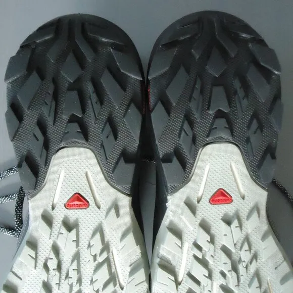 SIZE 9.5. Salomon Men's Trekking Outpulse GTX - GORE-TEX - hiking shoes.