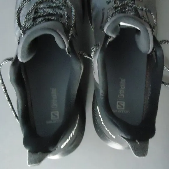 SIZE 9.5. Salomon Men's Trekking Outpulse GTX - GORE-TEX - hiking shoes.