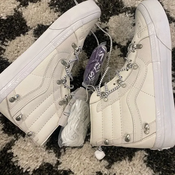 SK8 HIGH ECHO 😎the COOLEST leather VANS! &quot;Lace them YOUR way!&quot; Unisex&amp;UNIQUE😎