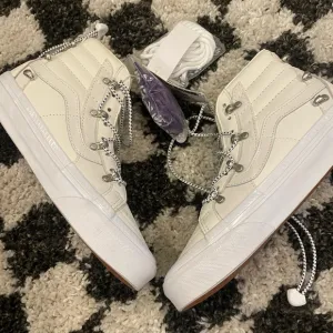 SK8 HIGH ECHO 😎the COOLEST leather VANS! &quot;Lace them YOUR way!&quot; Unisex&amp;UNIQUE😎