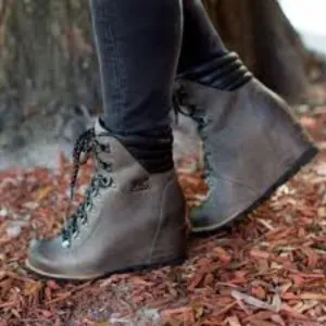 Sorel Conquest Wedge Women Boots Size 8