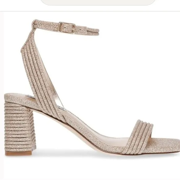 Steve Madden Lavnish Sandal - Gold metallic