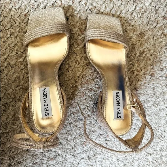 Steve Madden Lavnish Sandal - Gold metallic