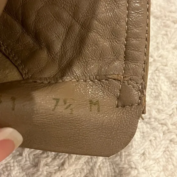 Stuart Weitzman &quot;Inandout&quot; stiletto heel booties in tan nubuck leather. Sz 7.5