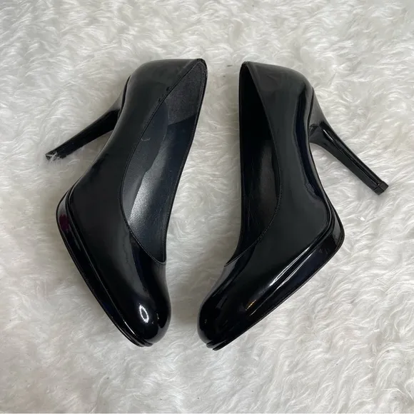 Stuart Weitzman Black Patent Pumps heels