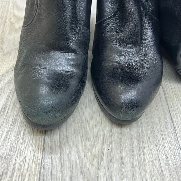 Stuart Weitzman Highland Tieland Napa Leather Thigh High Black Heeled Boots