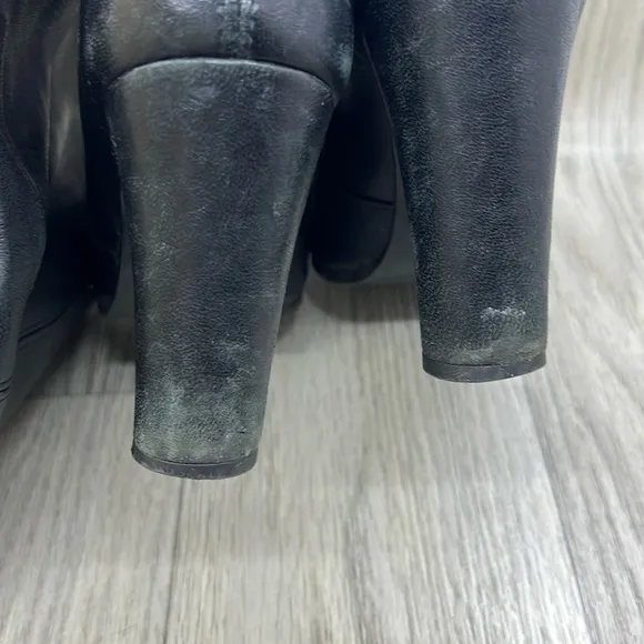 Stuart Weitzman Highland Tieland Napa Leather Thigh High Black Heeled Boots