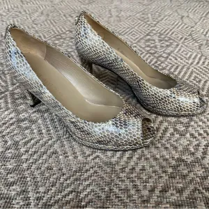 Stuart Weitzman Shoes Snakeskin Pumps Platform Python Peep Toe Brown Tan 8