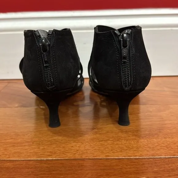 STUART WEITZMAN Women's Black Suede Lasting Elastic Straps Sandal Size 7