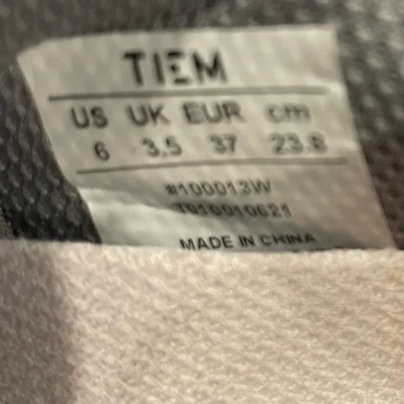 TIEM Slipstream -Cycling Shoe NWOT