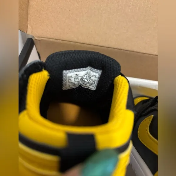 Toddler Jordan 1 Low Alt