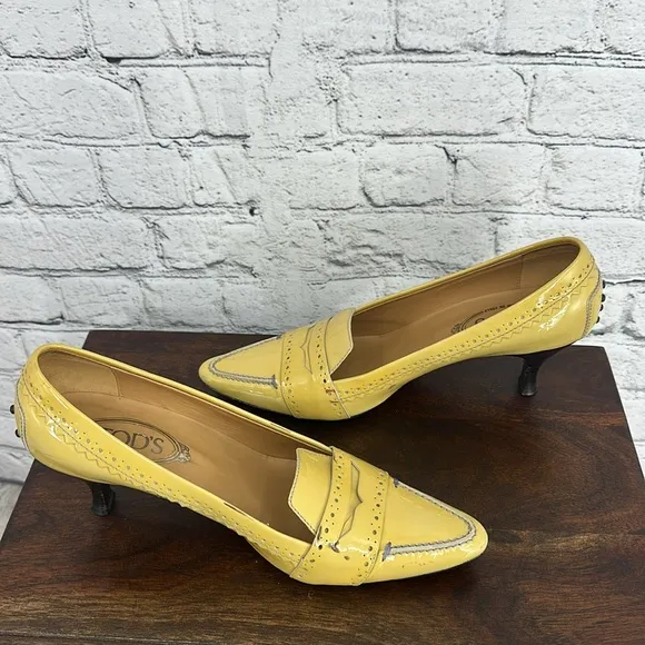 TOD’S Patent Leather Pointed Toe Kitten Heel Shoes 40 Mellow Yellow *EUC*But...