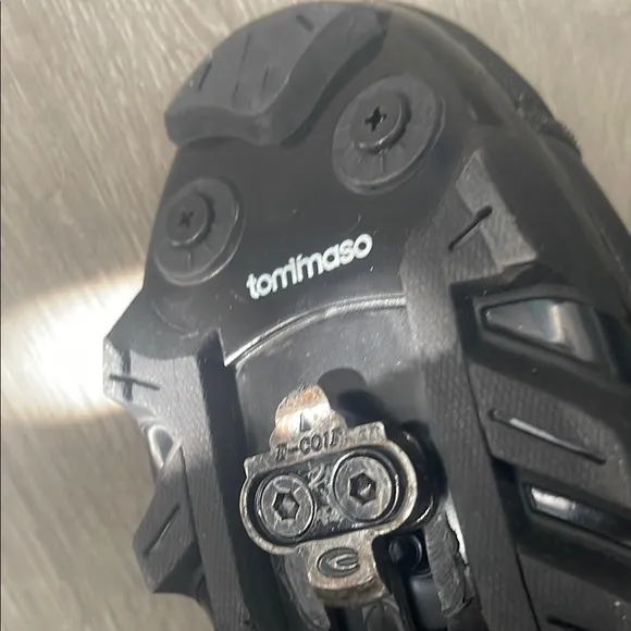 Tommaso Black Cycling Shoes with Velcro Straps