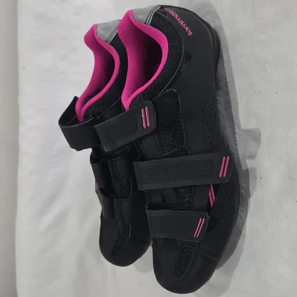 Tommaso Women's Black and Pink Cycling Shoes Size 8.5