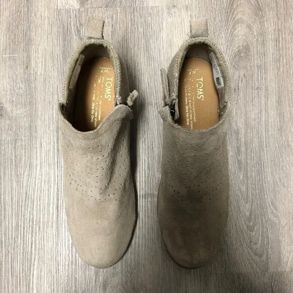 Toms Size 7 Tan Suede Booties Deia Perforated Ankle Boots Leather Shoes