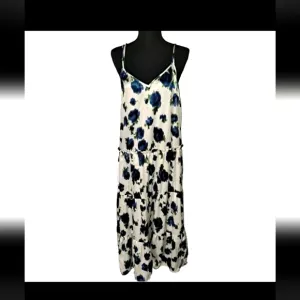 Topshop Floral Satin Blue &amp; White Midi Dress NWT Women's Size 6 Long B20#17