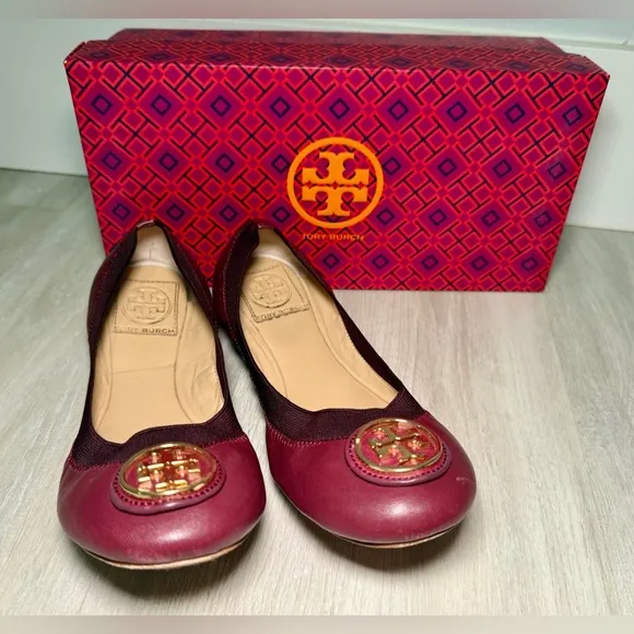 TORY BURCH Caroline Gold Logo/Cabernet plum Leather Ballet Flat Shoes Size 7.5 M