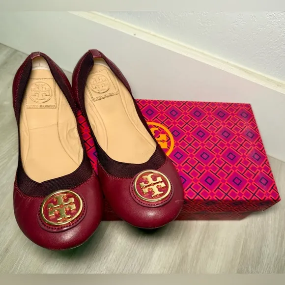 TORY BURCH Caroline Gold Logo/Cabernet plum Leather Ballet Flat Shoes Size 7.5 M