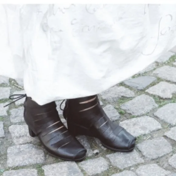 TRIPPEN Germany 'Fence' Leather Summer Bootie Ankle Boot Wedge X O 6.5