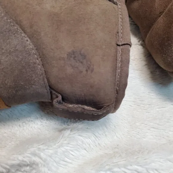 Ugg Classic Chocolate Brown Suede Lined Mini Short Bootie Boots Shoes Women 6