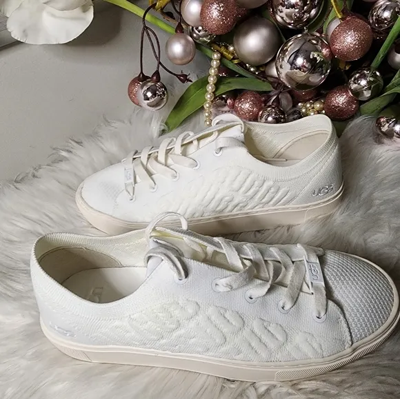 Ugg Dinale Graphic Knit TrainerWomens shoes size9 new