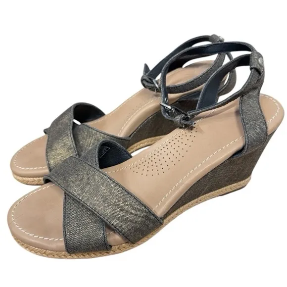 UGG Nyssa Women's Wedge Black Gold Shoes Sz 8 US 39 EU Metallic Sandal EUC