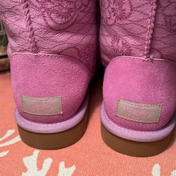 UGG short Kimono in Orchard ✨HP✨