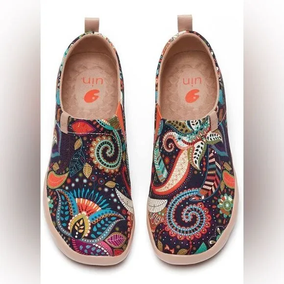 UIN Floral Art Sneaker Canvas Slip-On Travel Shoes Mandala Womens 9.5 NWT/in box