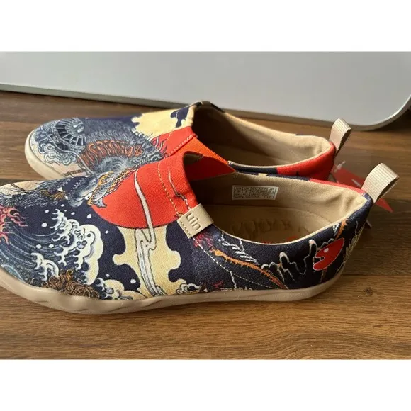 UIN Slip On  Loafers Lightweight Comfort Art Painted Fashion Sneaker Silent Man