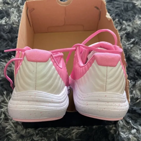 Under Armour Kid's Grade School Outhustle Shoes, White/Pink size youth 5.5