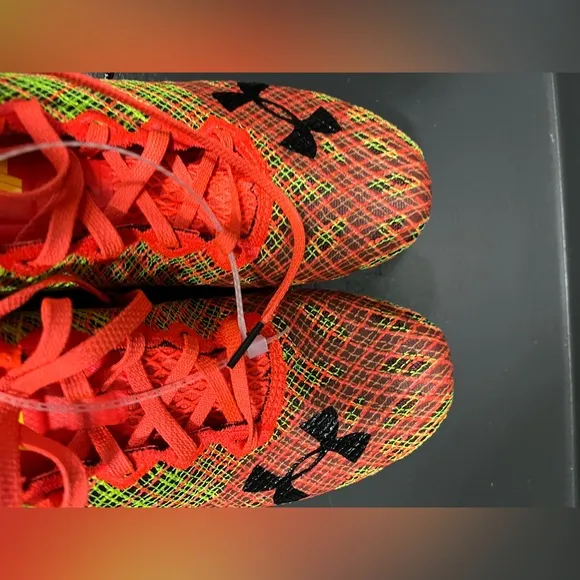 UNDER ARMOUR SPRINT PRO 3 - NWOB