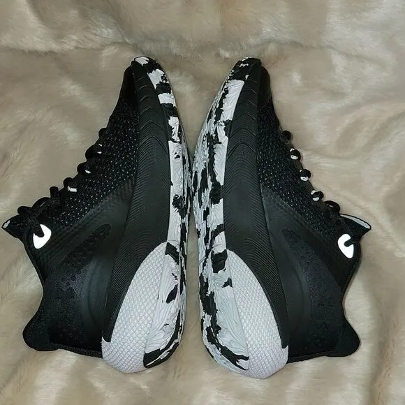 UNDER ARMOUR BLACK HOVR BREAKTHROUGH BASKETBALL SHOES, SIZE 5 - NEW!