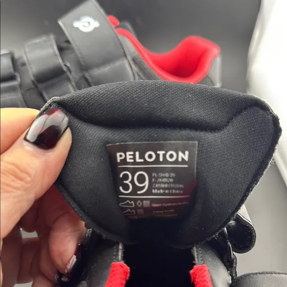 Unisex Peloton Cycling Shoes size 39