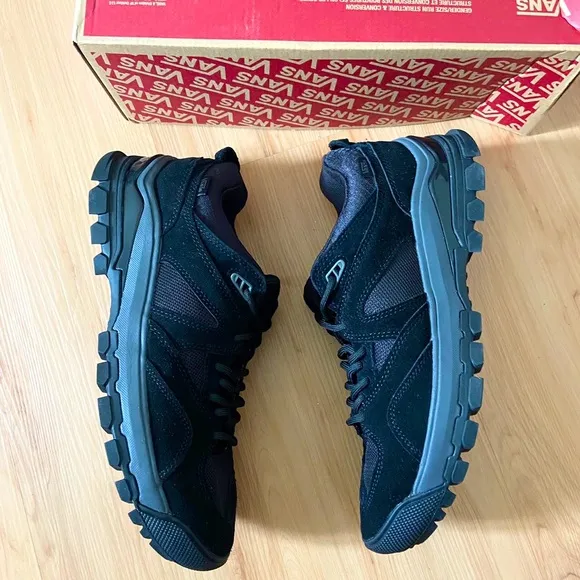 Vans Amzn Trailhead Black Shoes Mens 10.5 US Women 12.0 US
