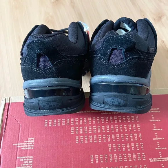Vans Amzn Trailhead Black Shoes Mens 10.5 US Women 12.0 US